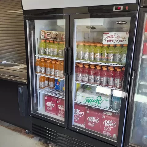 51 Glass Door Merchandiser Refrigerator Beverage Cooler With Swing Door 1